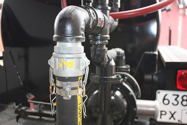 Техническое обслуживание оборудования: Машины для нанесения герметизирующего покрытия на асфальт